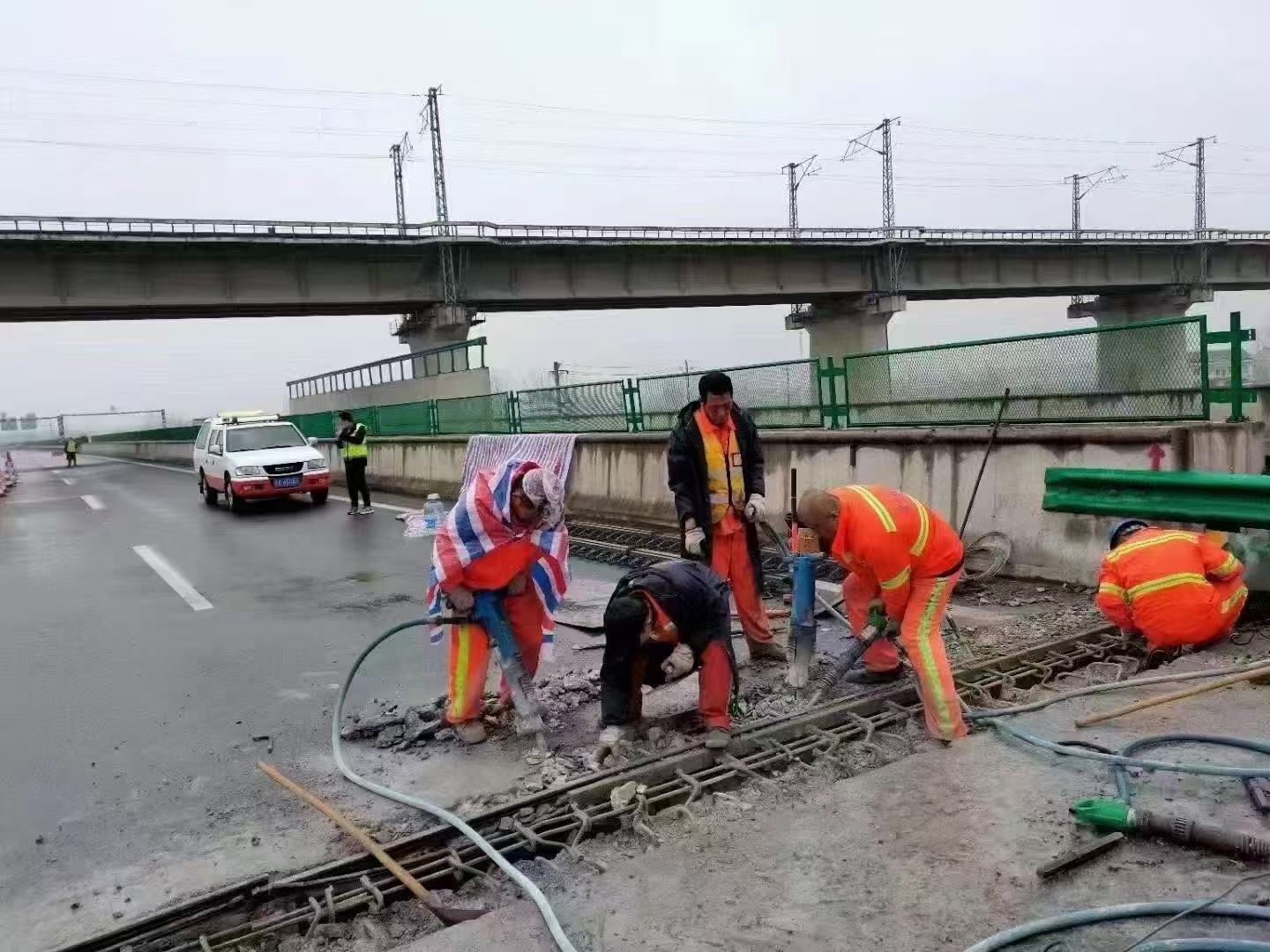 抚顺桥梁伸缩缝抢修料
